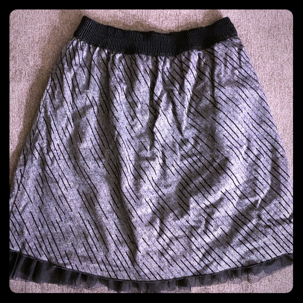 Black knitted skirt